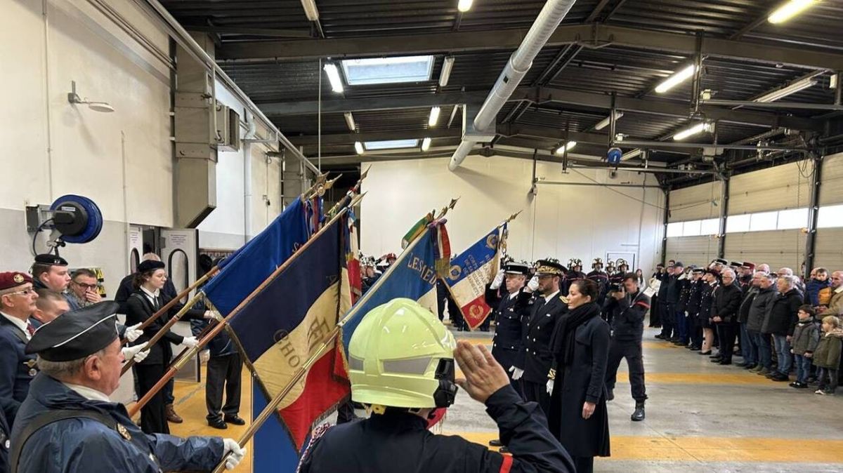 Cérémonie mouvementée pour la Sainte-Barbe à Cholet : le chef des pompiers promu