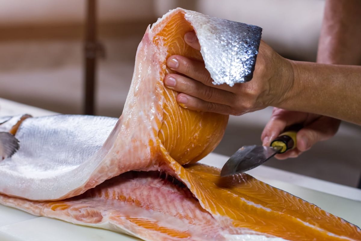 Maîtriser l'art de lever les filets de poisson comme un chef