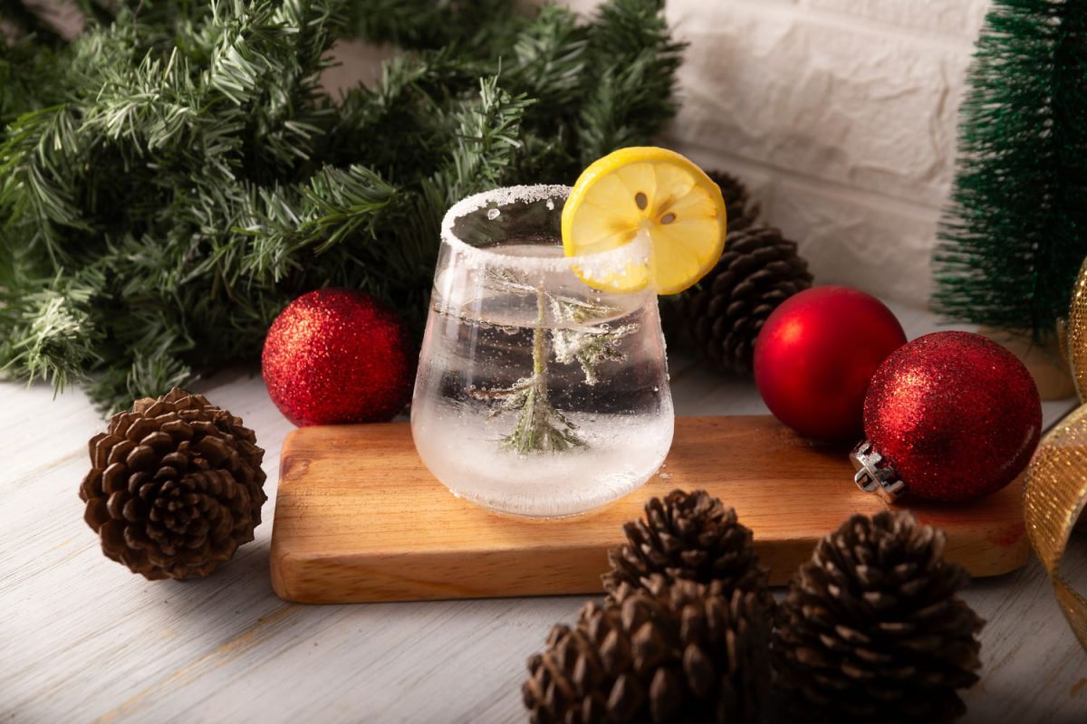 Transformez vos cocktails en boules à neige pour des fêtes magiques