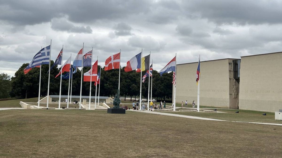 Kléber Arhoul quitte son poste au Mémorial de Caen : une page se tourne