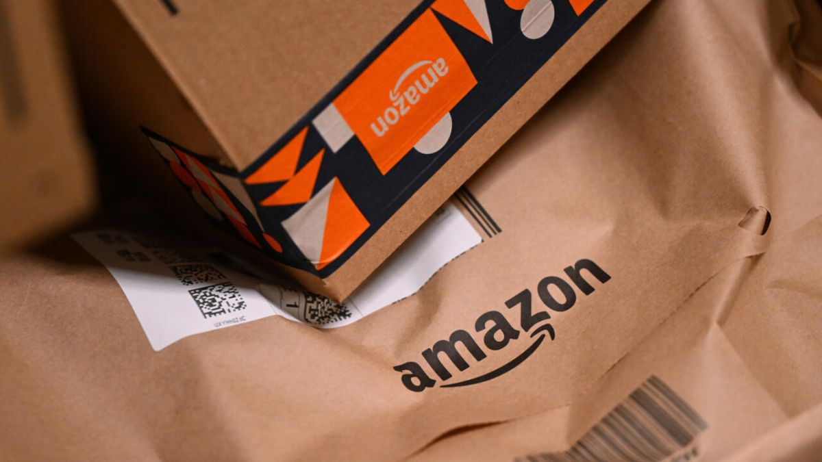 La loi sur les frais de port des livres en ligne : un fardeau pour les lecteurs français