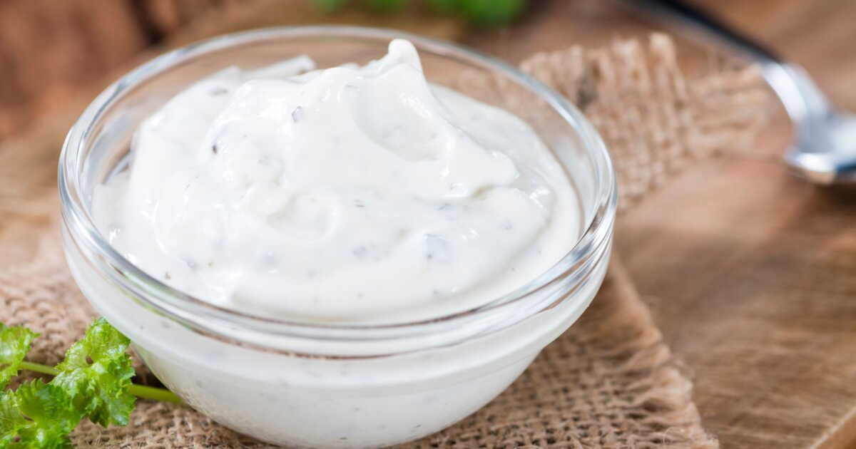 Une sauce césar légère : l'alternative gourmande pour vos salades