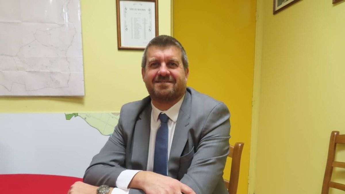 Laurent Desjardins quitte la scène : le maire de Vieux-Bourg tire sa révérence