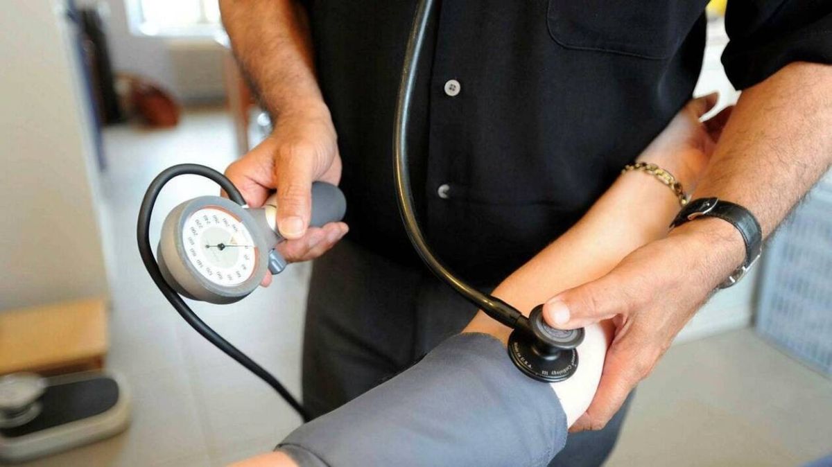 Un médecin de Nantes jugé pour palpations inappropriées en huis clos