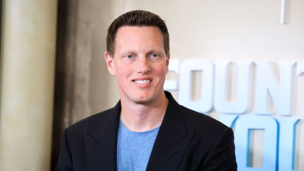 Paramount entre en jeu : la bataille pour Warner Bros Discovery