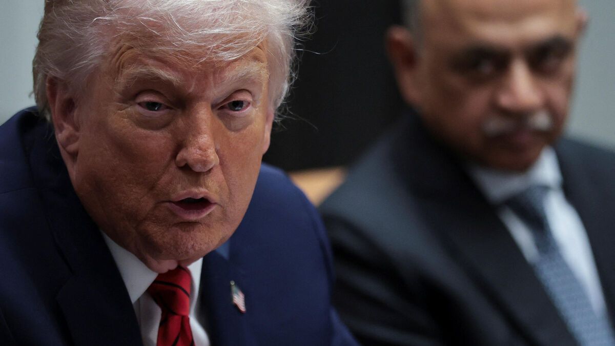 Trump appelle à un changement de propriétaire pour CNN dans un contexte d'enchères médiatiques