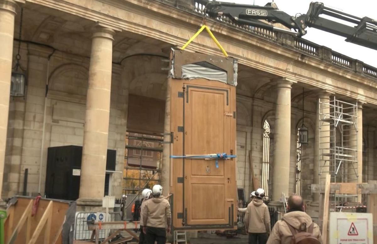 La renaissance du palais Rohan : une porte emblématique retrouve sa splendeur