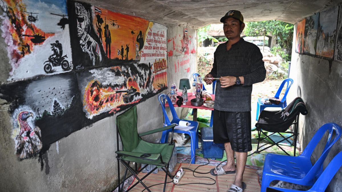 Un enseignant thaïlandais illumine le chaos avec des fresques d'espoir