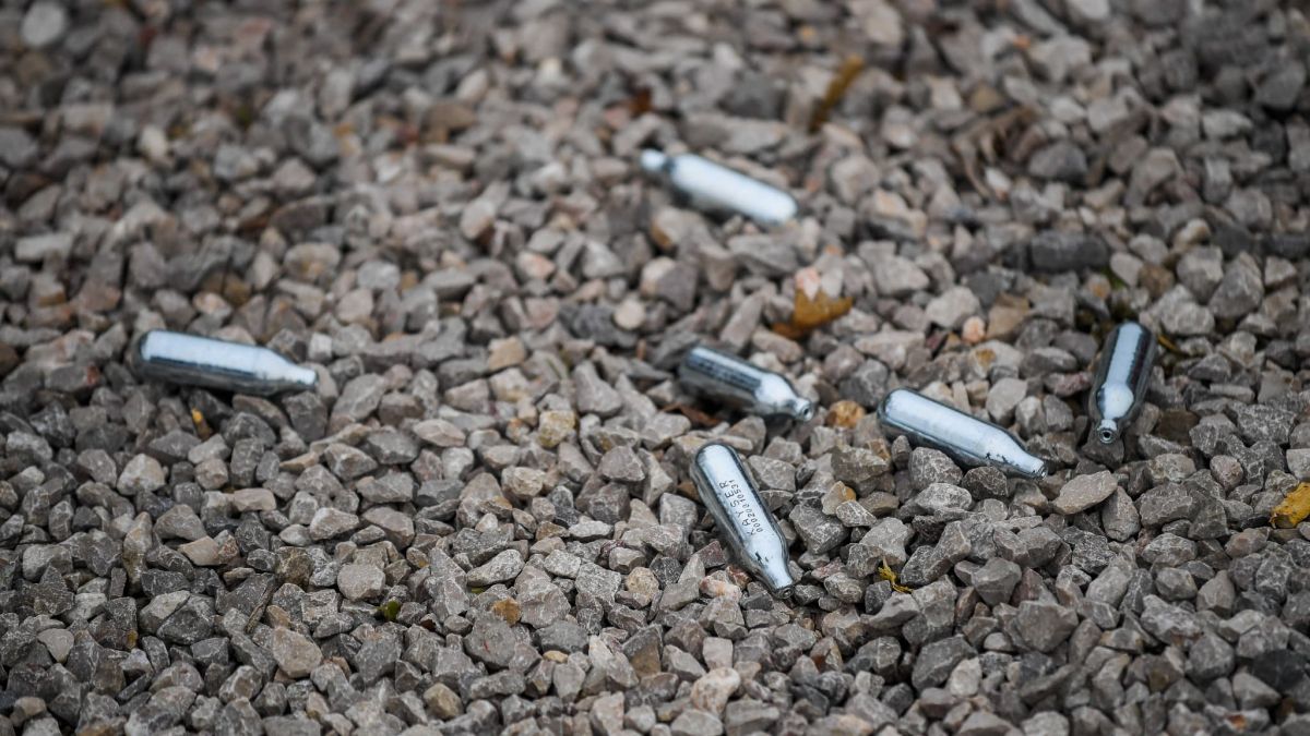 Interdiction du protoxyde d'azote : une mesure ambitieuse pour protéger les jeunes