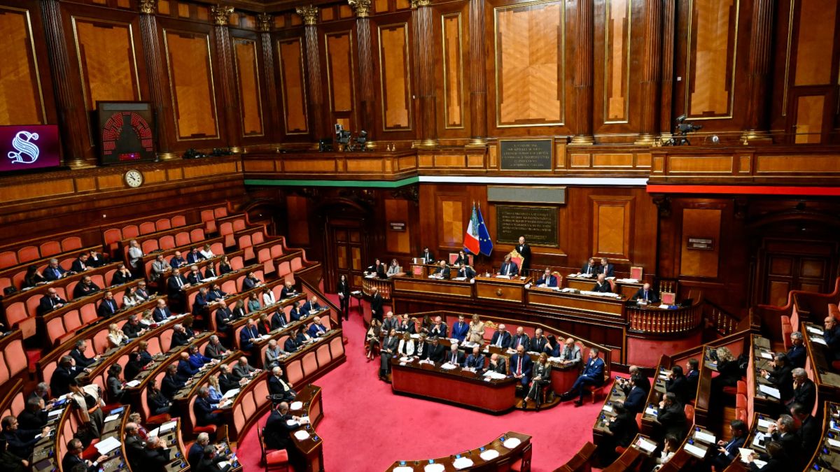 Le Sénat met un frein à France 2030 avec une coupe d'un milliard d'euros