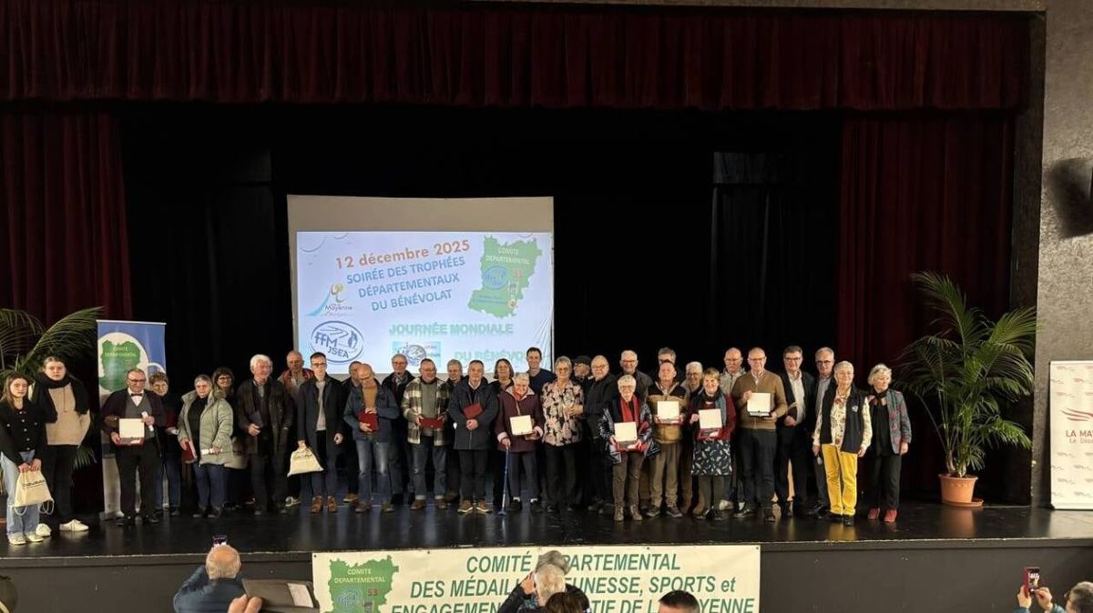 Des bénévoles en lumière lors des trophées à Mayenne