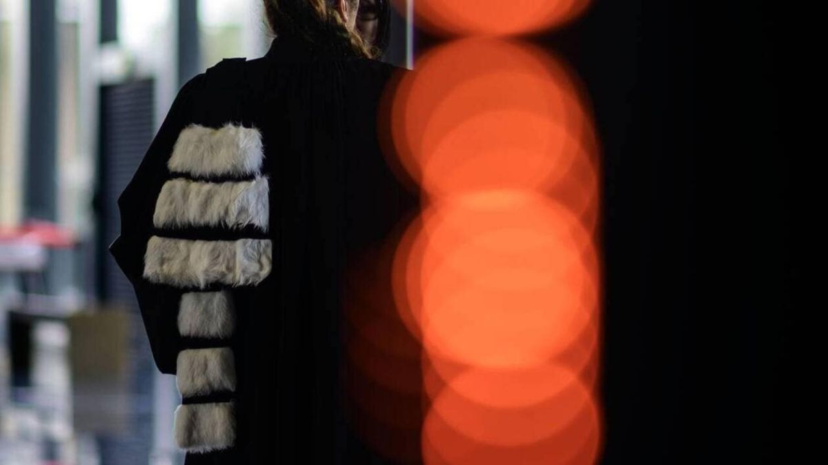 L'audience d'un animateur sous tension : les voix des victimes au cœur du procès