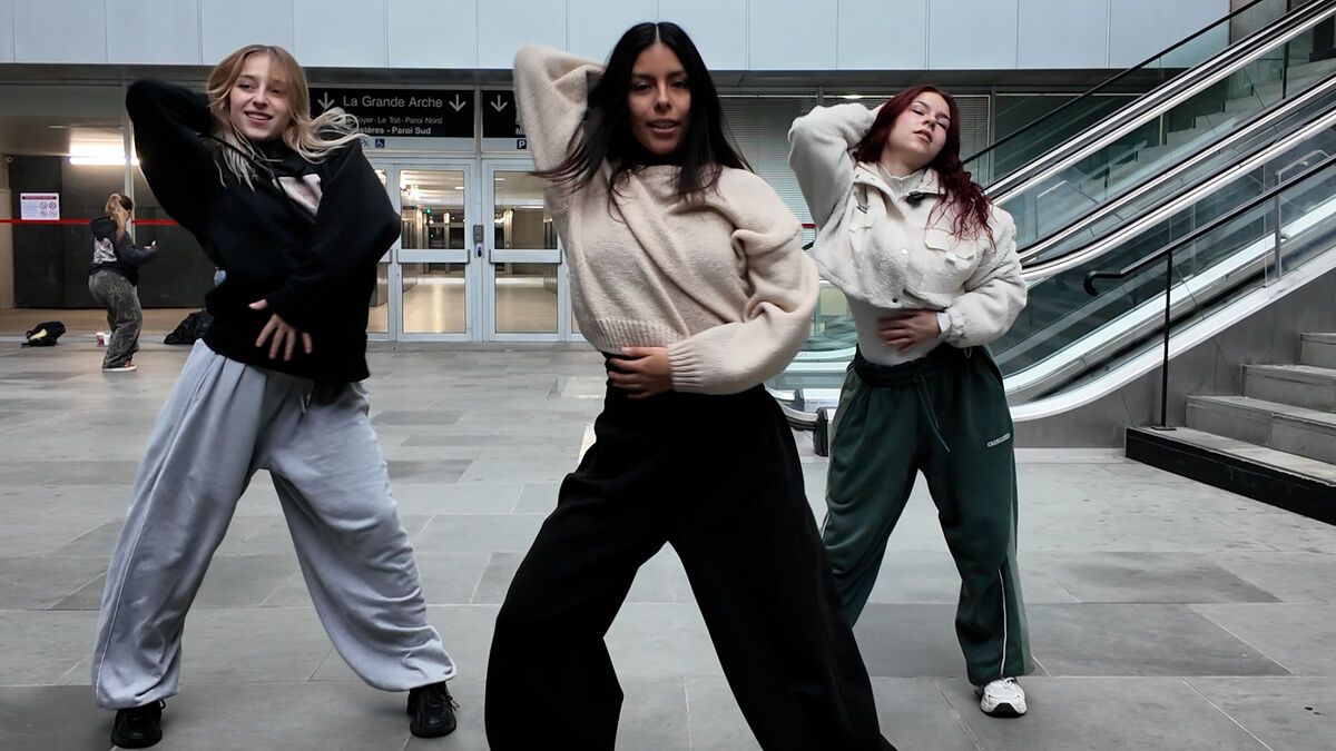 Les danseuses TikTok sèment la joie dans les restaurants d'Île-de-France