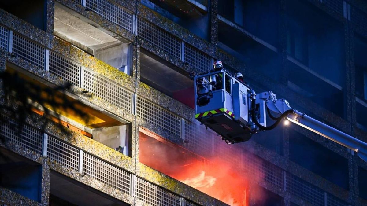 Un incendie spectaculaire ravage la Maison radieuse de Rezé : témoins et sauveteurs en alerte