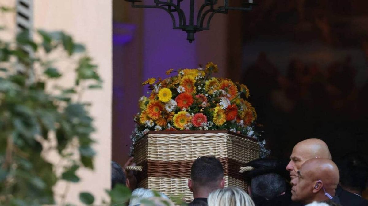 Vers des cercueils originaux : carton, osier ou fait maison, les options se multiplient