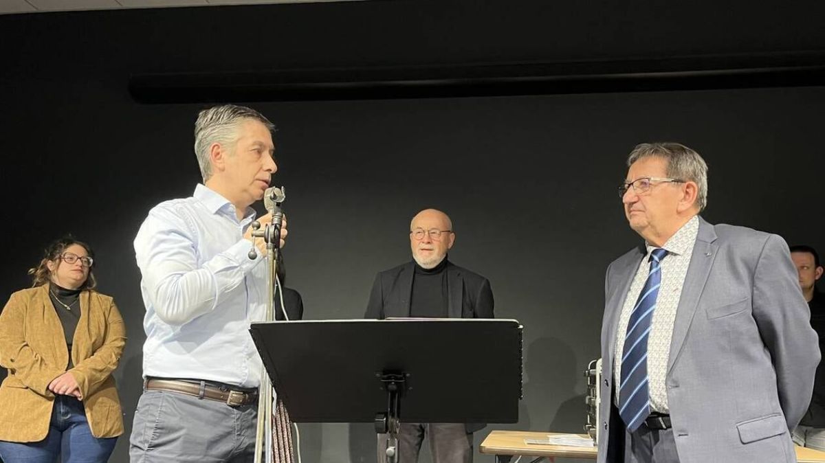 Dominique Leroy passe le flambeau : ses derniers vœux à Courtillers après cinq mandats