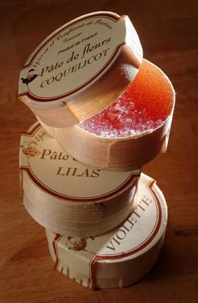 pâtes de fleurs : quand lavande, rose et violette se croquent comme des bonbons