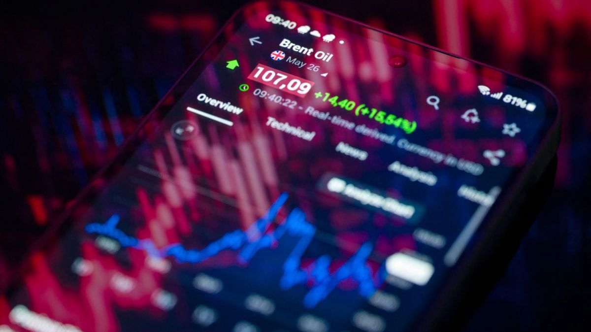 Le déblocage des stocks de pétrole : une solution temporaire face à la volatilité des prix