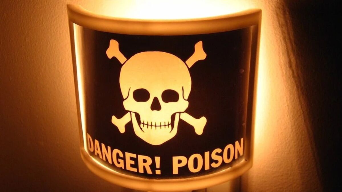 Une inspiration criminelle: Amélie et sa mère condamnées pour des empoisonnements sordides