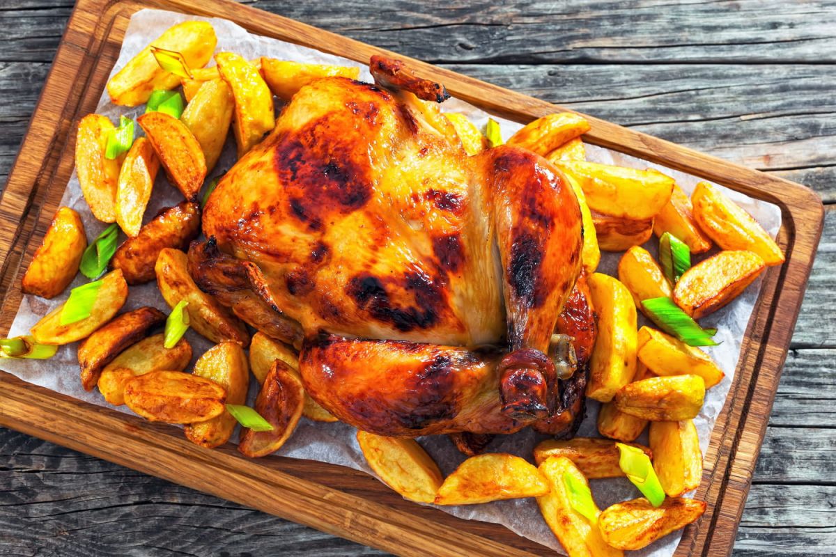 le secret d'un poulet rôti juteux et croustillant dévoilé