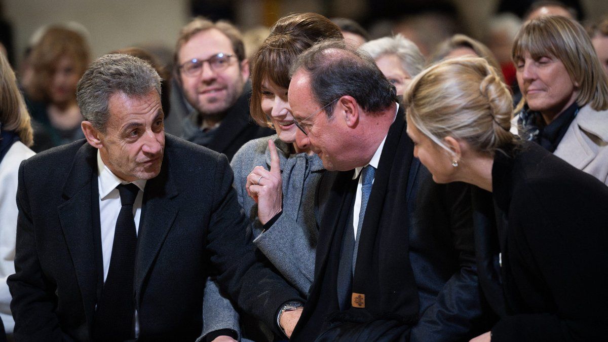 Sarkozy et Hollande se tiennent à l'écart de la commission sur l'audiovisuel public