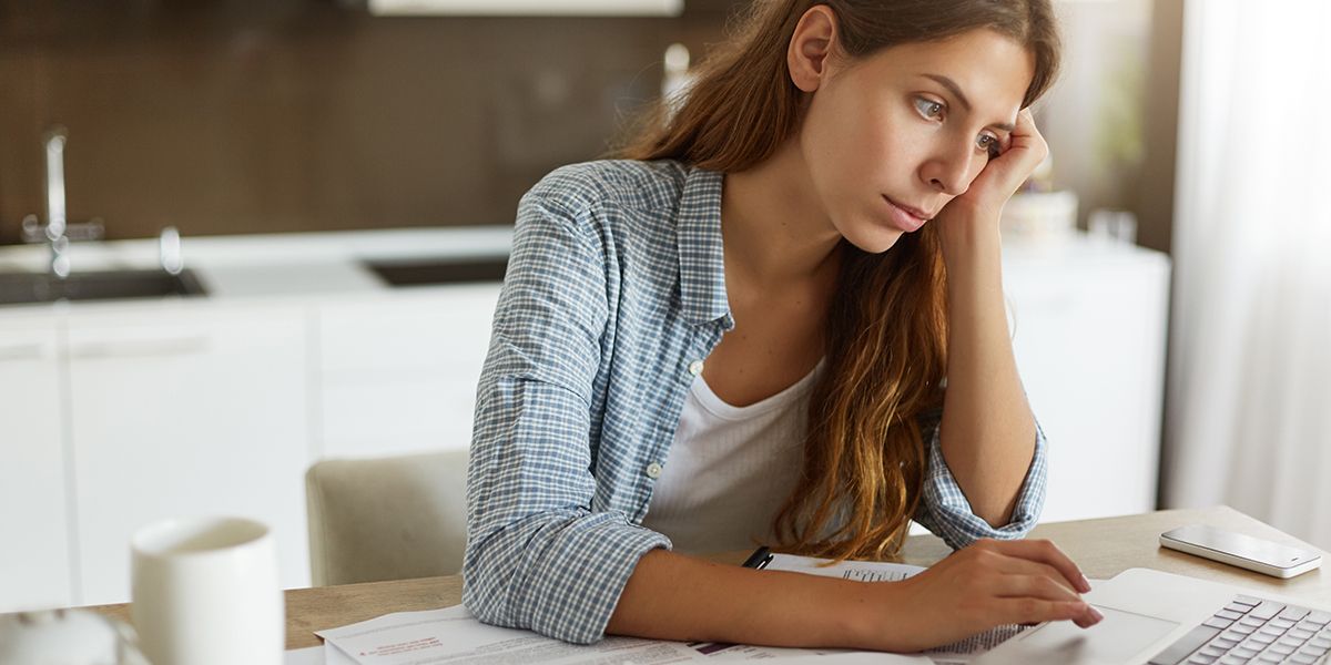 Pour régler les frais d'obsèques, puis-je utiliser le compte de mon père ou ma mère décédé ?