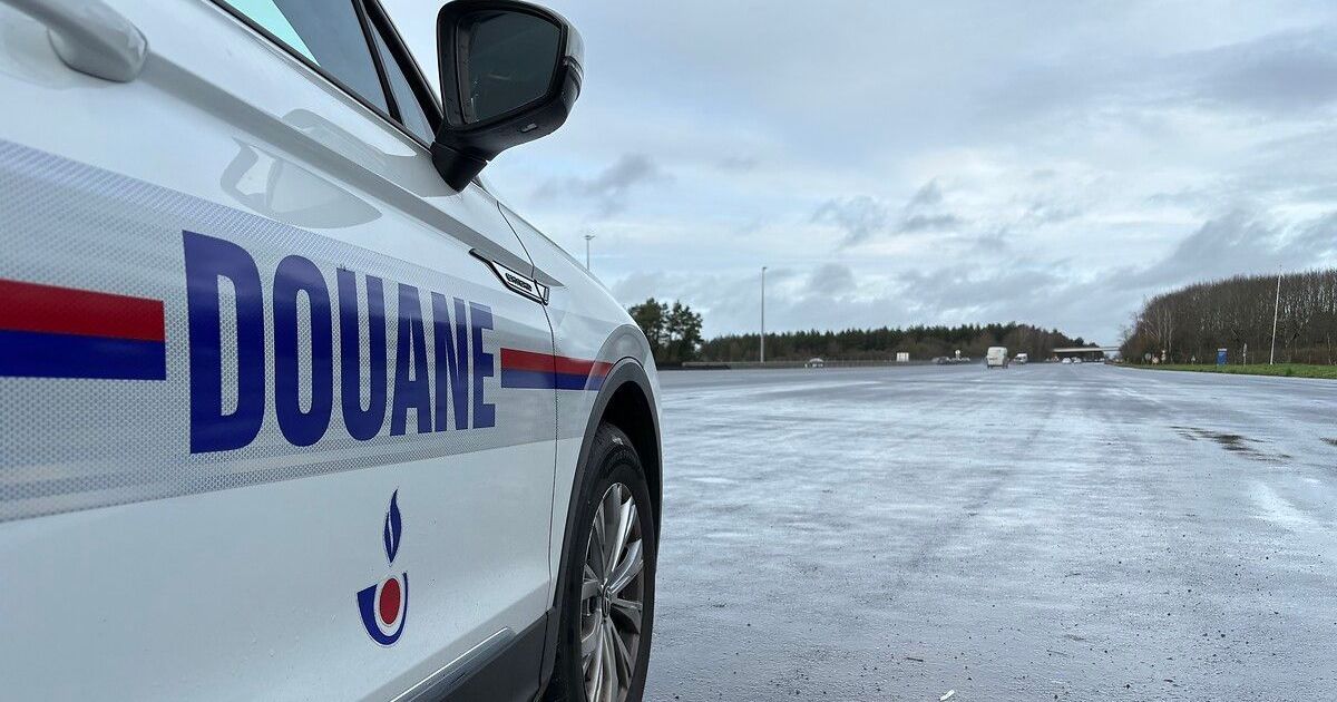 Saisie spectaculaire : une tonne de résine de cannabis au péage de Gerzat