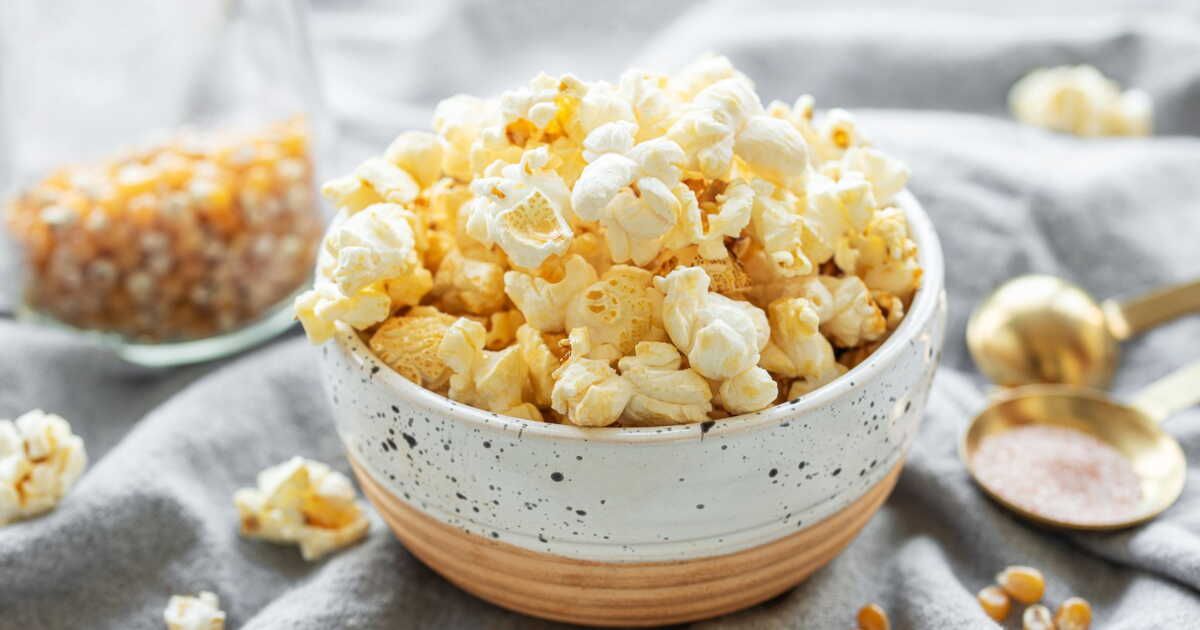 Snack sain : Khloé Kardashian dévoile "Khloud", sa marque de pop-corn protéiné