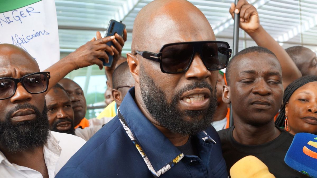 Kemi Seba, l'influenceur anticolonialiste, arrêté en Afrique du Sud