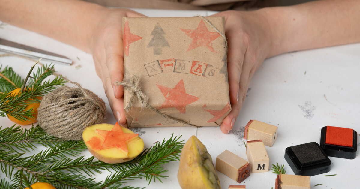 Transformez votre table de Noël en un clin d'œil avec cette astuce déco