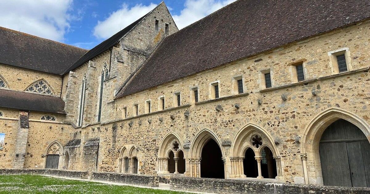 L'abbaye royale de l'Épau, fleuron du patrimoine en compétition