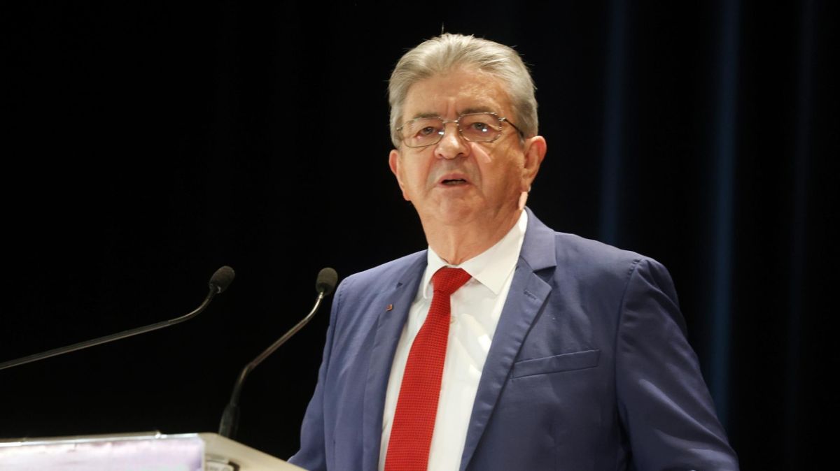 Mélenchon exhorte la gauche à éviter le piège du sectarisme avant 2027
