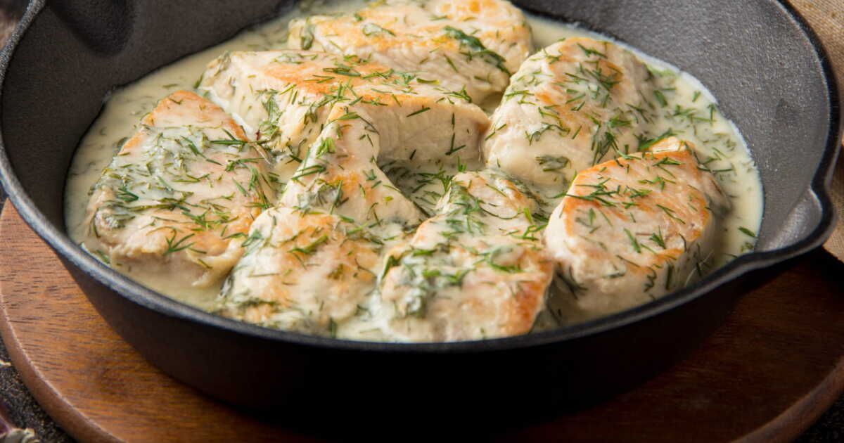 Une recette de poulet crémeux à l'ail pour des dîners réussis en un rien de temps