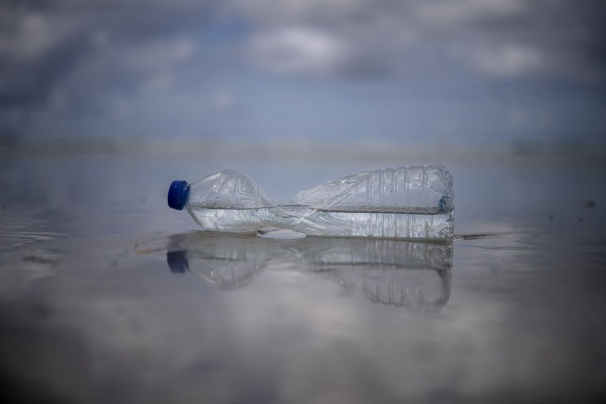 La consigne des bouteilles en plastique : un impératif pour la France d'ici 2026