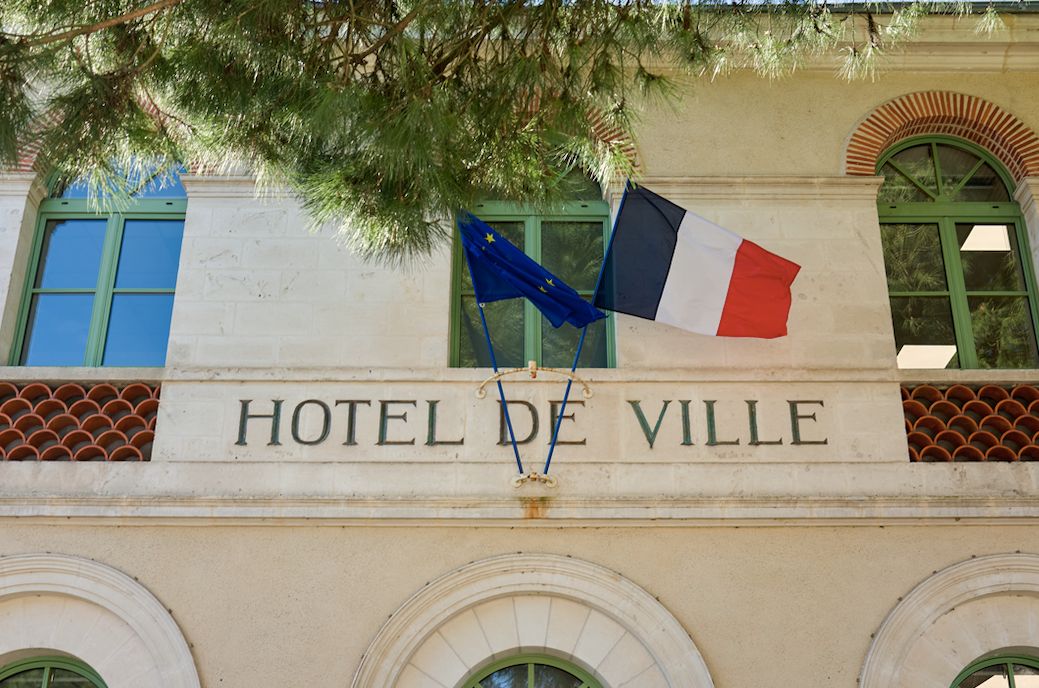 Interdiction des mariages avec des étrangers en situation irrégulière : le soutien dépasse les 70 % en France
