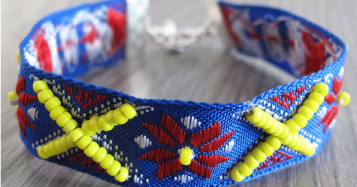 La magie des bracelets brésiliens : un hommage aux couleurs de la liberté