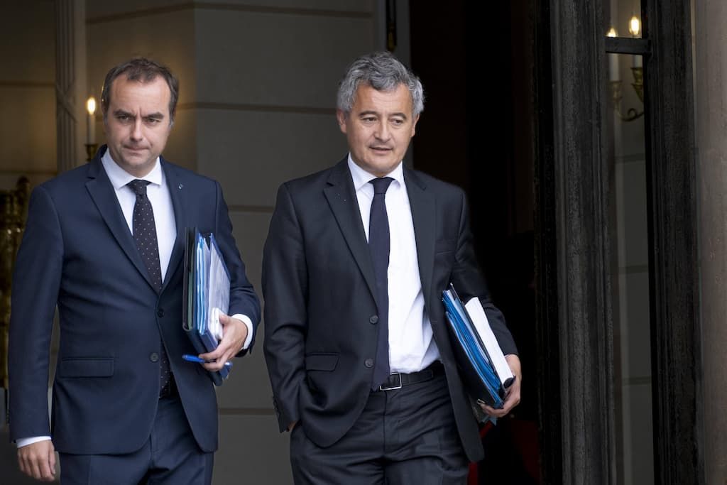 Darmanin prône un moratoire sur l'immigration : un débat relancé