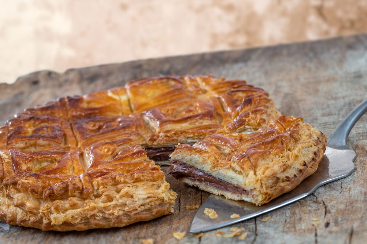 Découvrez la délicieuse galette des rois au chocolat de Cyril Lignac