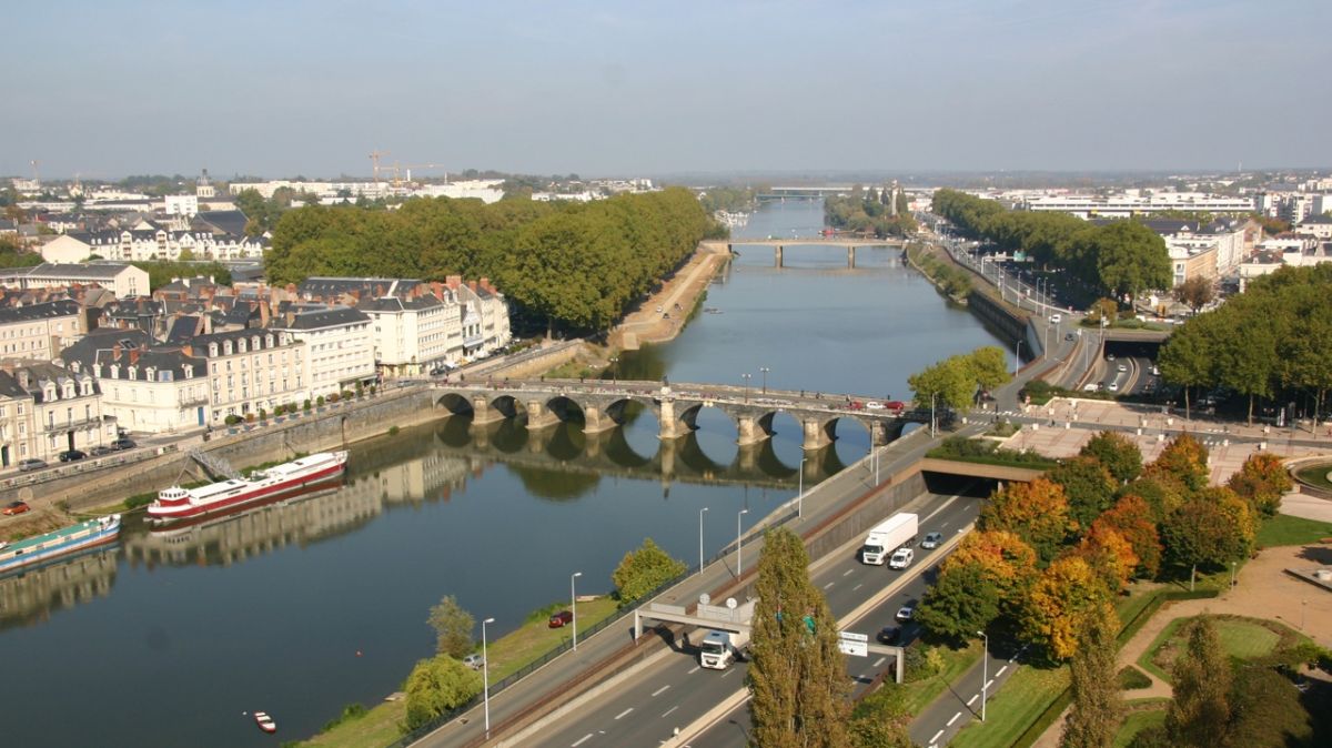 Découverte tragique à Angers : un bébé retrouvé dans la Maine