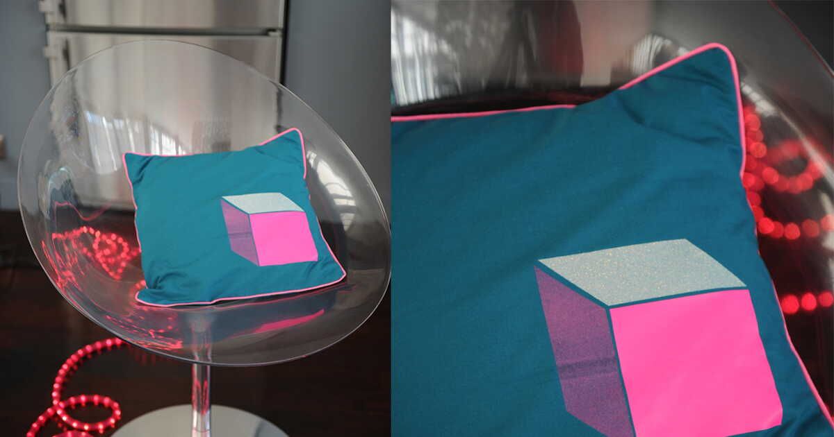 Redécouvrez le confort avec le coussin aux carrés