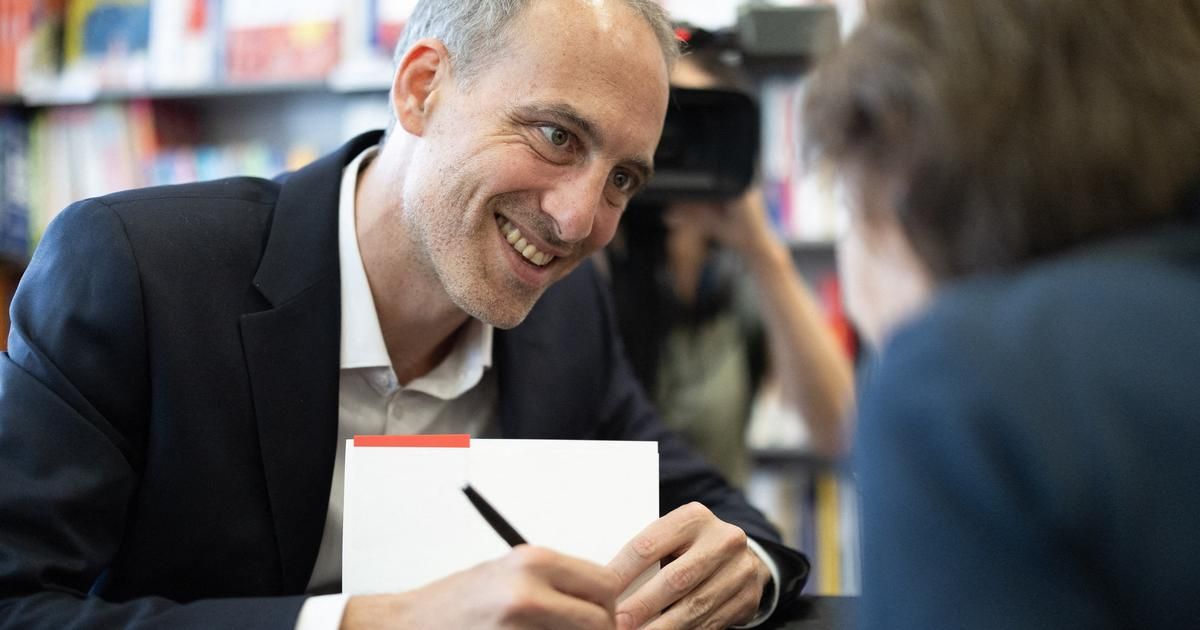 Raphaël Glucksmann plaide pour un service civique obligatoire de dix mois contre les violences