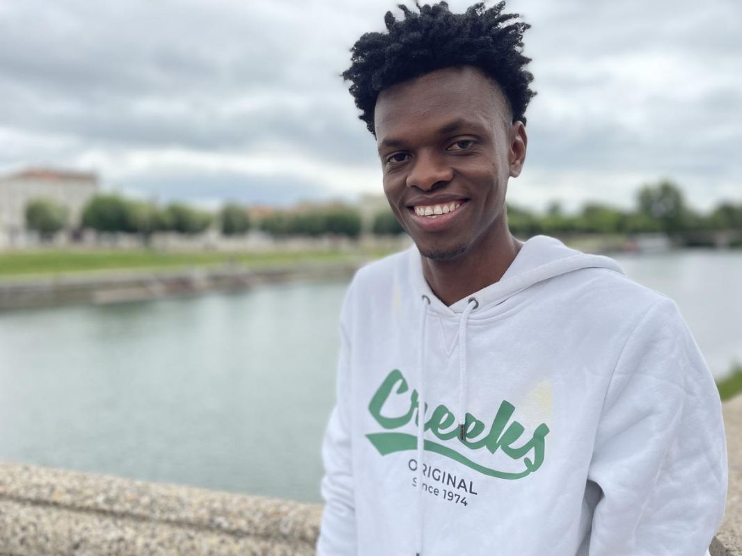 « Cette chance qu’on m’offre, je ne veux pas la rater » : Thierno Abdoul, 16 ans, mineur non accompagné et brillant élève