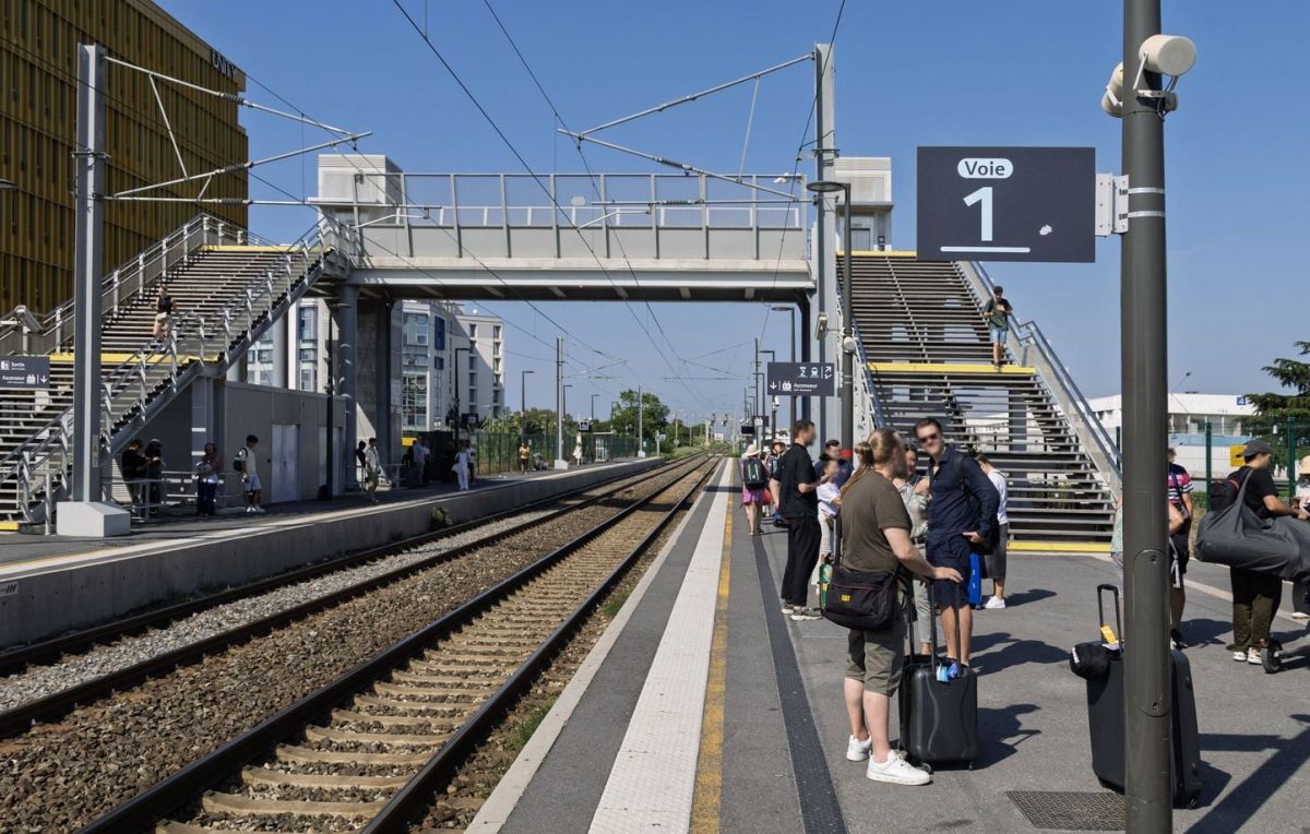 Récapitulatif des événements marquants : Grève SNCF, tempête politique et conflit au Moyen-Orient