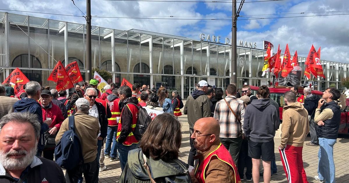 Grève à la SNCF : un rassemblement de cheminots au Mans face aux perturbations des trains