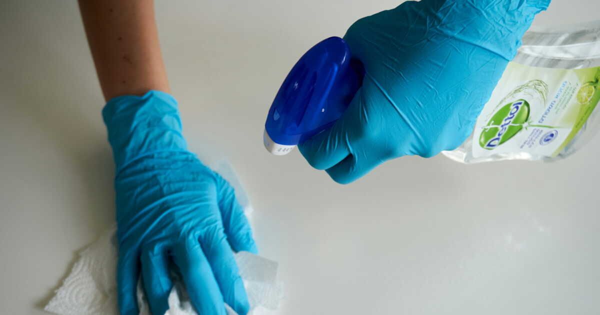 La recette facile et rapide d’un produit désinfectant pour la maison