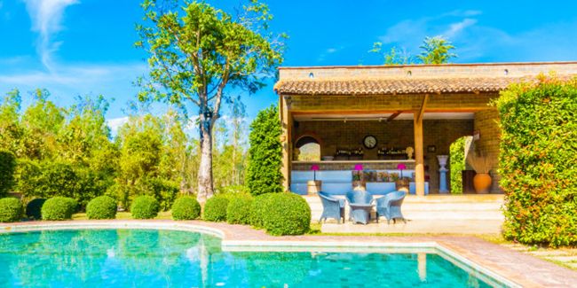Aménager un pool house : les clés d'une conception réussie
