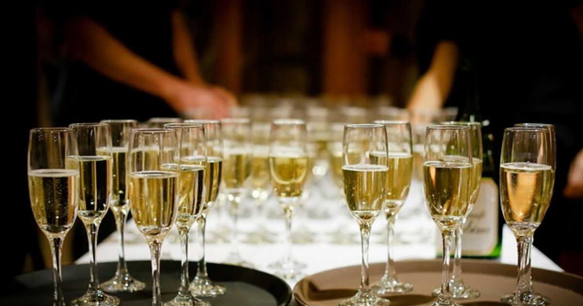 Naviguez dans l'univers du champagne sans vous ruiner