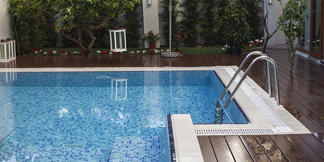 Construire une piscine : tout ce qu'il faut savoir sur les règles et formalités