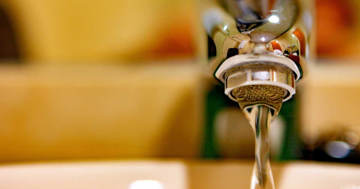 Comment améliorer votre eau du robinet : filtres et astuces à découvrir