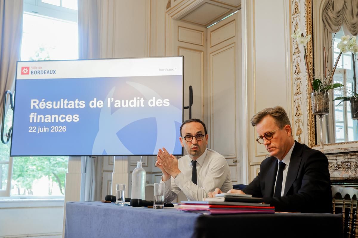Le maire de Bordeaux alerte sur une crise financière alarmante et critique l'ancienne majorité